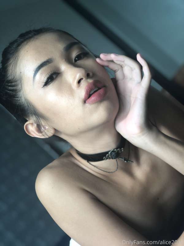 Is it enough to be your secretary?
@alice2010 3