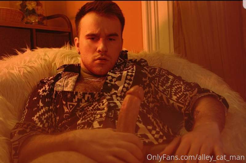 Check this guy out! 

Dannylabito is a dirty fucker that wan..
