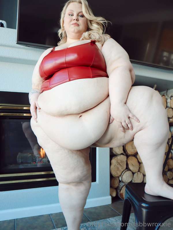 🍒Large Lady in Red🍒 part2!! 19