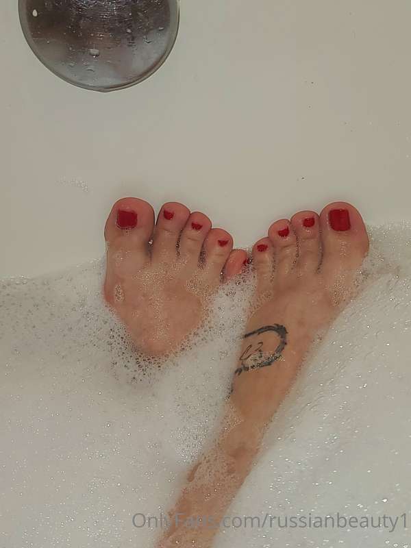 Where are my feet lovers?? Enjoy ever aspect on my page. Let.. 2