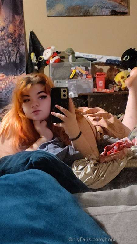 Honeiilemonn - Onlyfans - 13 Dec, 2024 9