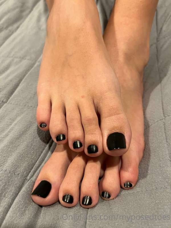 Black with a thick warm white load added to the top. What do..
