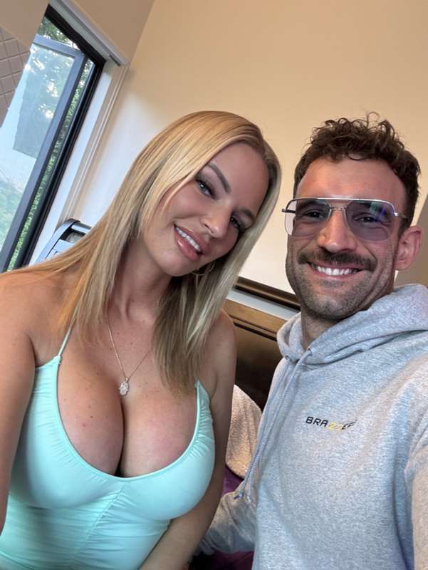 I love going live with Rachael!💦💦