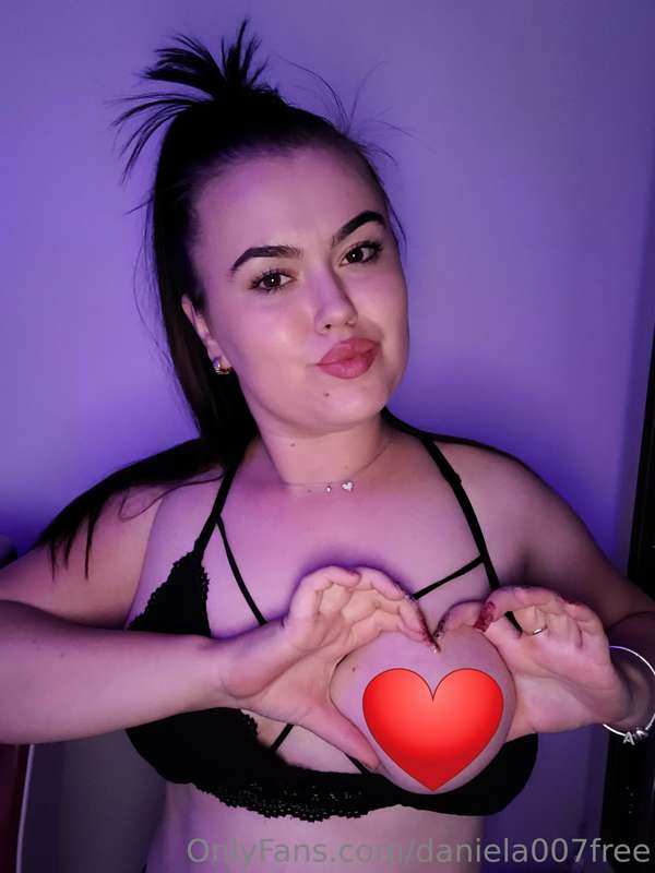 https://onlyfans.com/daniela_007