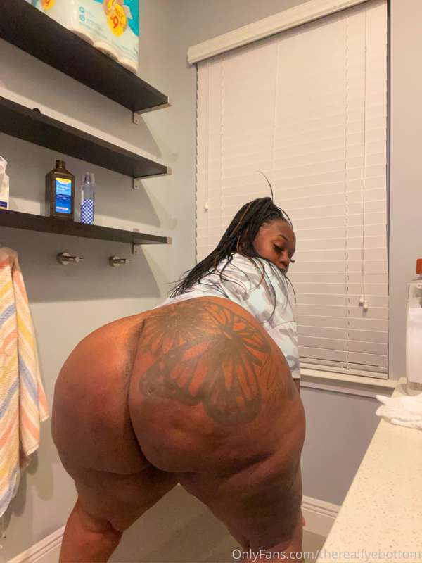 Therealfyebottom - Onlyfans - 27 Sep, 2021