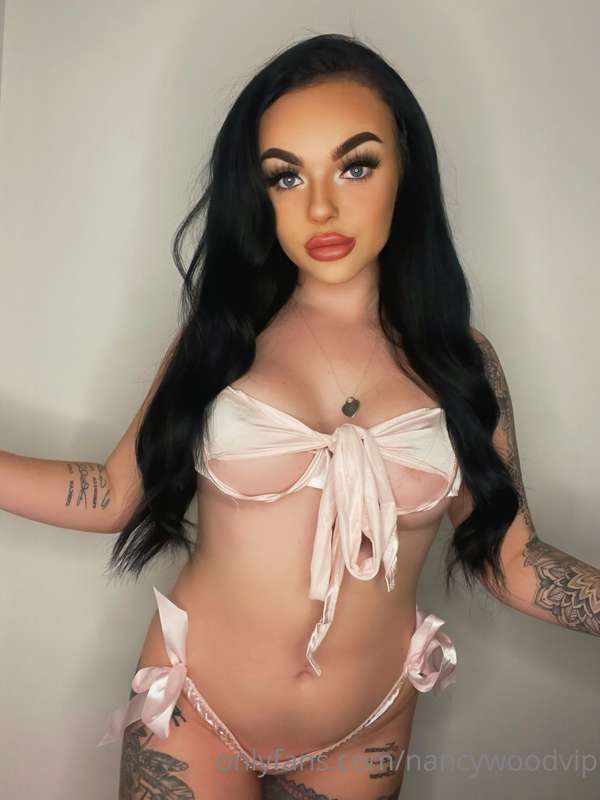 Pull my panties down, and fuck me😈