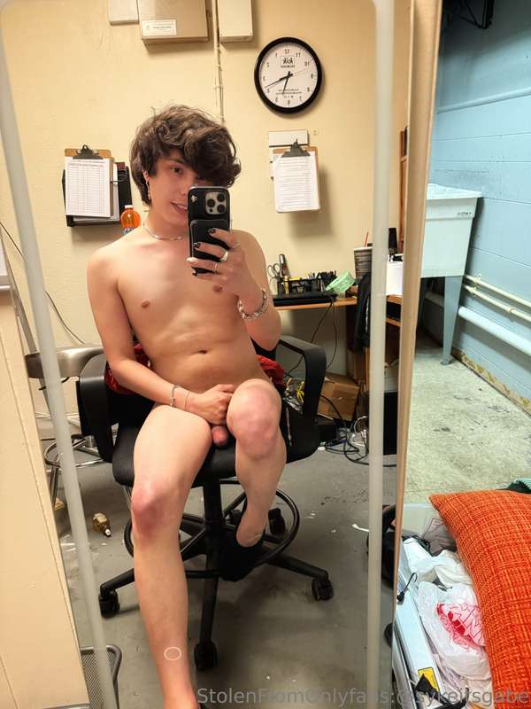 Work office is a mess but so am I tbh lol 🤷‍♂️ ~ just a lil .. 15