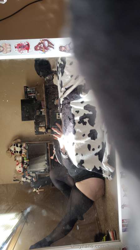 Wanna cum in this kitty? 9
