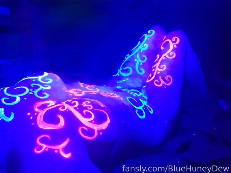 Bluehuneydew - Fansly - 20 Jun, 2022