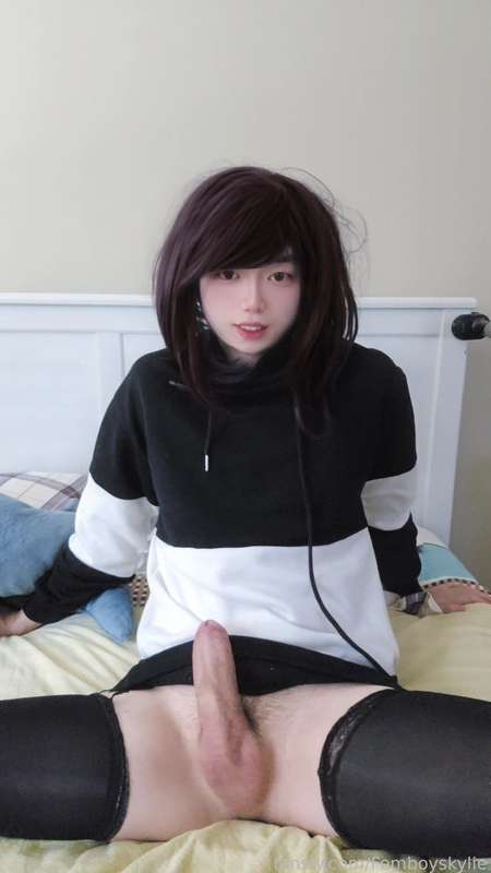 Femboyskylie - Fansly - 2025-07-10T11:20:44