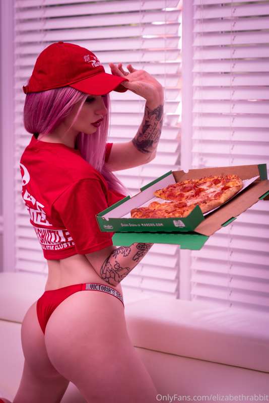 Pizza Planet Cosplay| If you like it thicccc