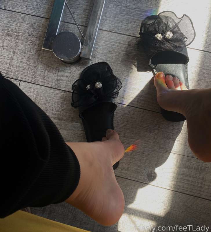 Feetlady - Fansly - 19 Aug, 2023 1