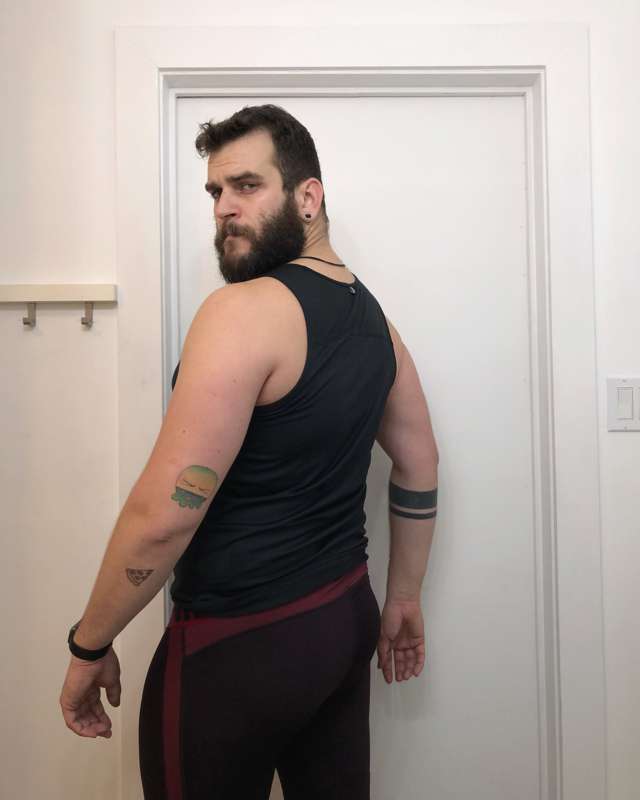 new lycra makes for fun gym pics hehehe