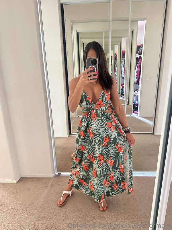 Leaving for Hawaii soon. What do we think about my outfit ch.. 3