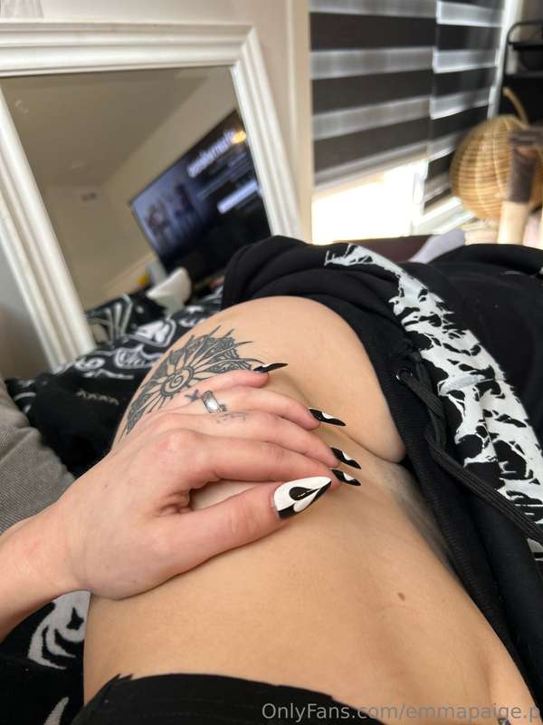 Message me for bg vids💕 Or more💕