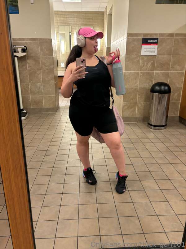 Thick_Gurl101 - Onlyfans - 19 Aug, 2024 3