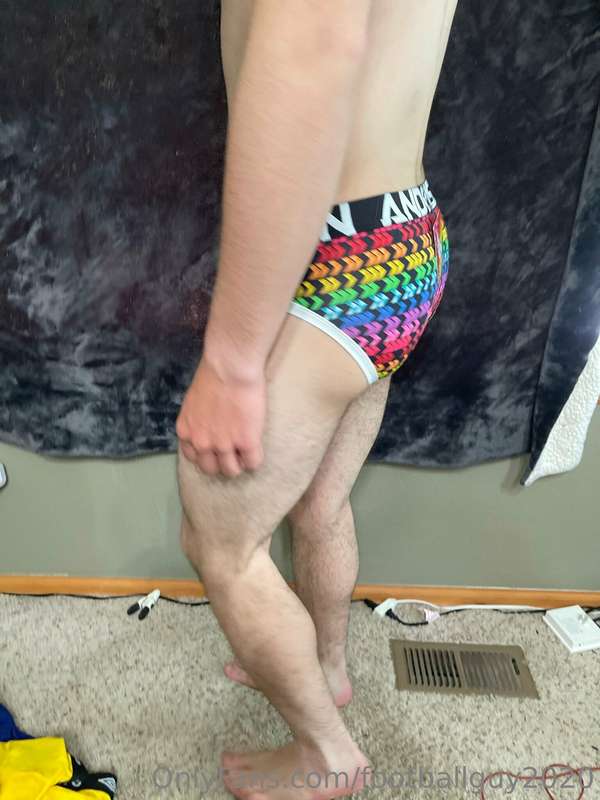 Andrew Christian looks pretty good on me! Set 1 25