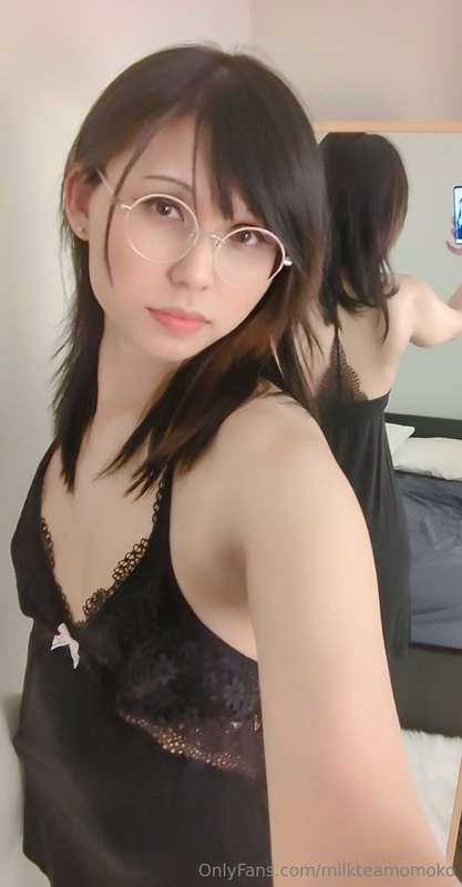 pretty boywife  April 2024