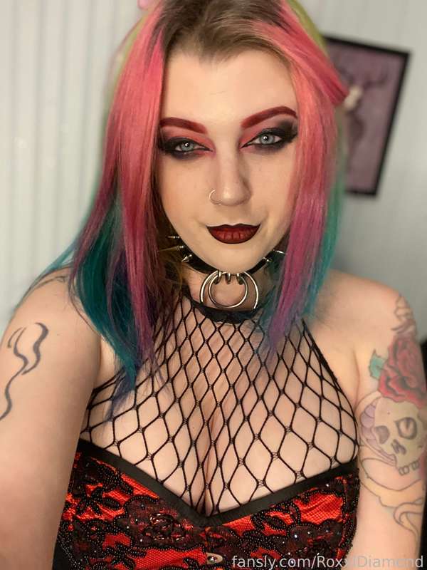 Roxxidiamond - Fansly - 02 Jun, 2024 57