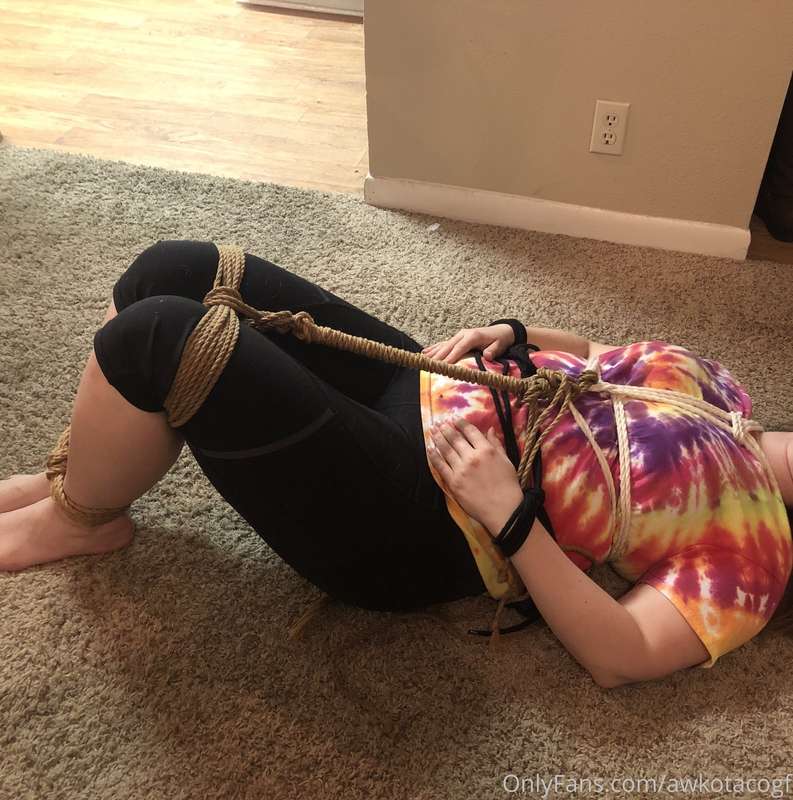 Reminiscing about when I’ve gotten tied up 🥰 Definitely need.. 1