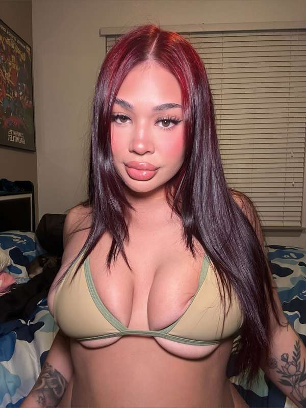 LIVE SHOW TONIGHT!!9 pm pst/ 12 am est 😫💦 soo cum play 🥵 