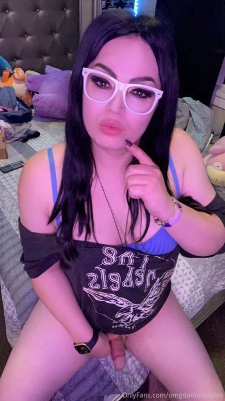 Miss that geeky girl cock!? 3
