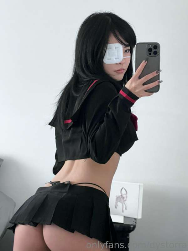 Do you guys have any plans for Halloween ? 🦇 1