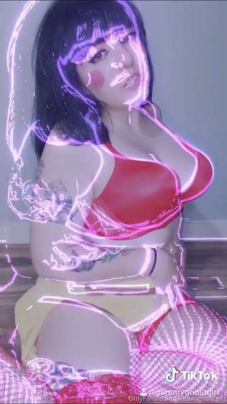 Tried this new tiktok filter, heard it looked really good on..