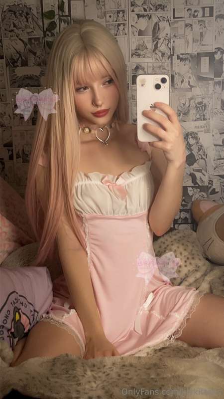 feeling like a little doll 🎀👑 4