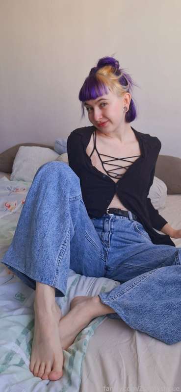 Zoemystique - Fansly - 2025-06-26T05:00:50