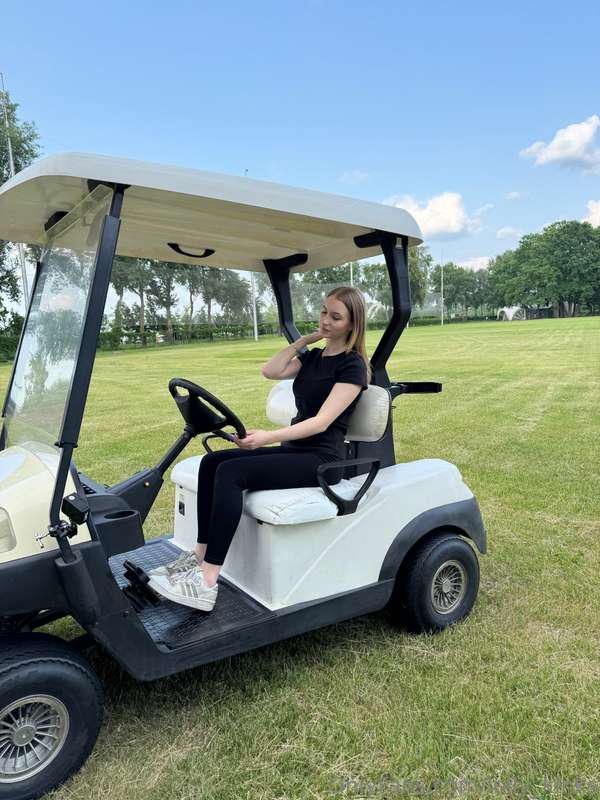 I was supposed to focus on the game… But the golf cart looke..
