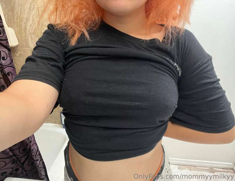 Can you tell I’m not wearing a bra 🤭😏💦