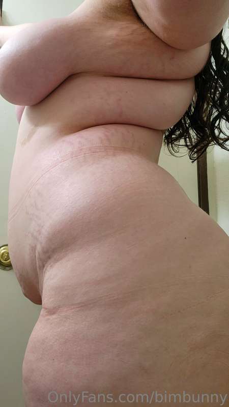 my 3XL panties might be too tight 😋
I love my skin texture, ..