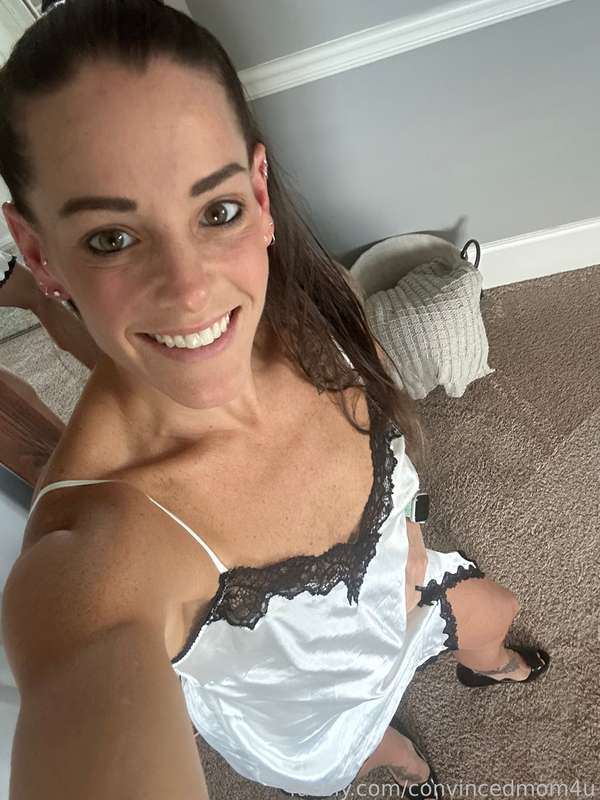 Convincedmom4U - Fansly - 17 Aug, 2023 13