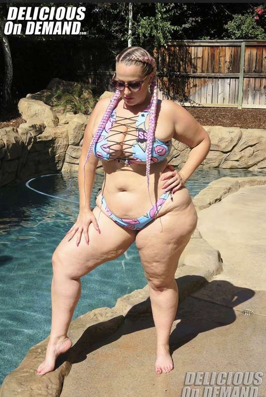 💦