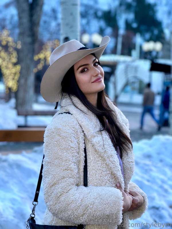 Reminiscing about my time in Aspen… I think I’m a hat girl n..