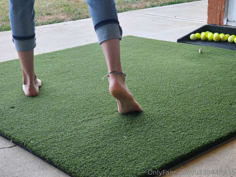 Barefoot golf?