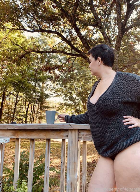 Fall is here 🍁 Who is going to keep me cozy all winter? ❄️ 2