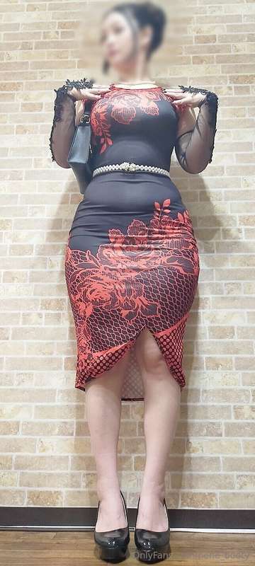 💓A proud celebrity wife totally hooked for a younger man met.. 20