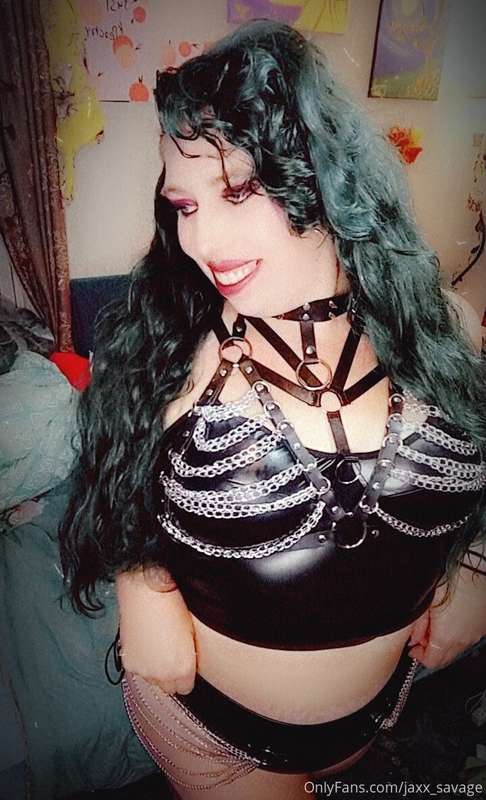 I want to be a slave I want to be your master🖤 chains and wh.. 7