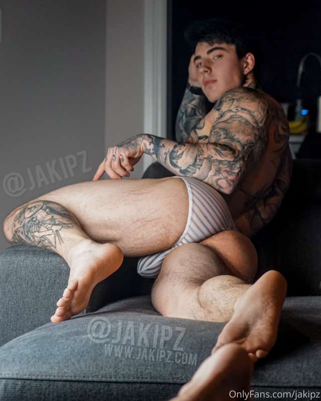 Get your face over here 🍑👅