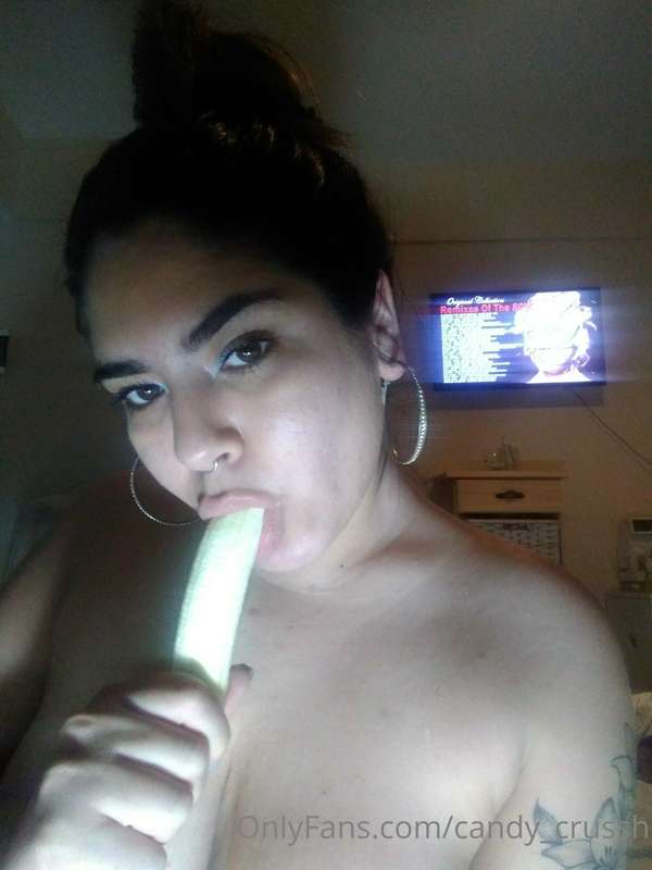 yum I eat it all because I love its flavor 😋💦😈
