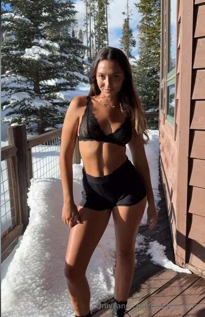 POV: It’s 32°F and this is all I’m wearing… but who cares? I..
