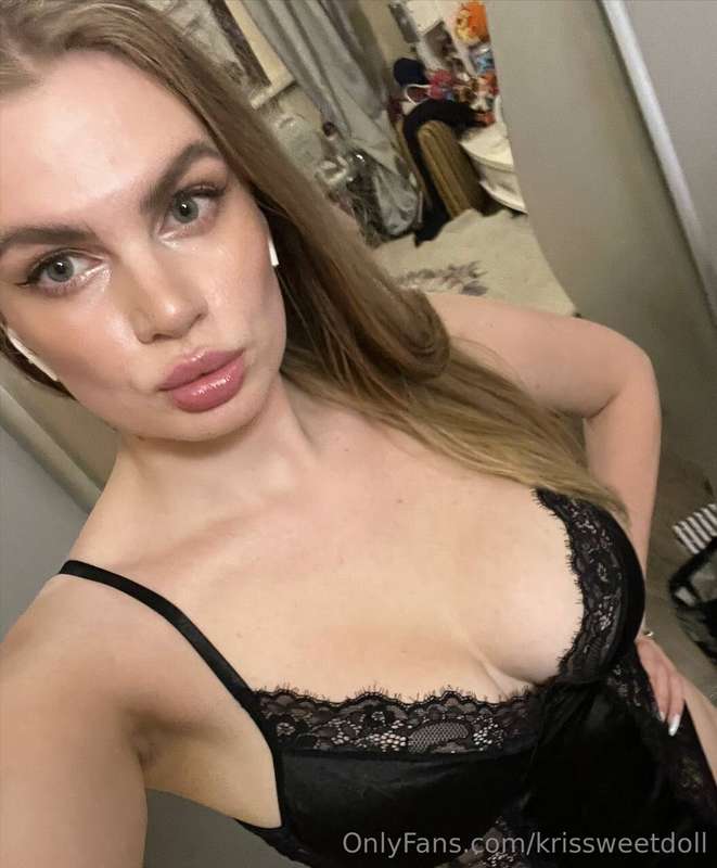 Black is so sexy🖤🥵