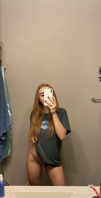 Tip me 10$ help me reach my goal. I’ll send out my anal vide..
