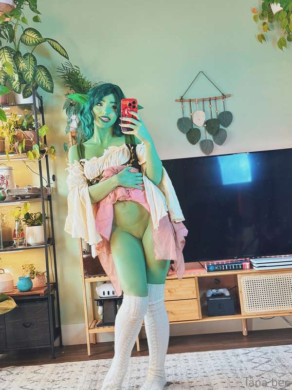 Goblins dress rly cute with no panties (for easy access ofc).. 6