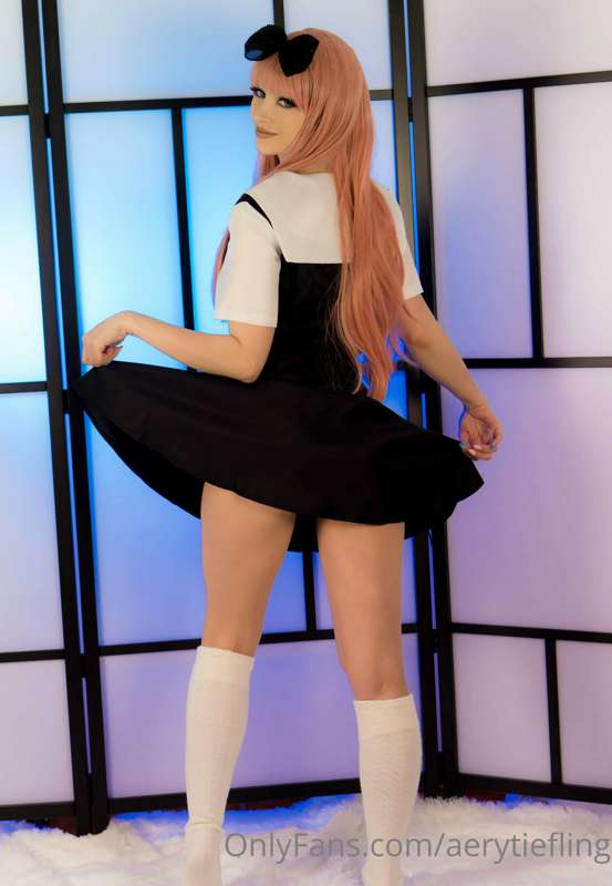 Oh, you're still here at the student Council? It's so late, .. 5