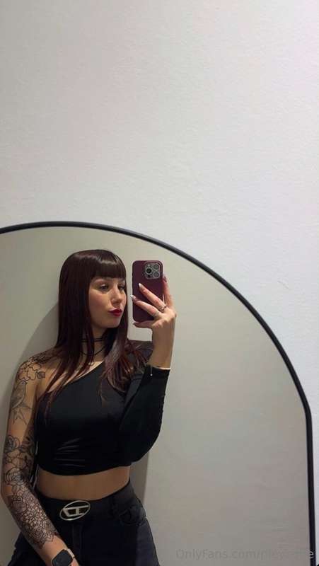 wearing black because it's mysterious... and so am I 😉 but m..