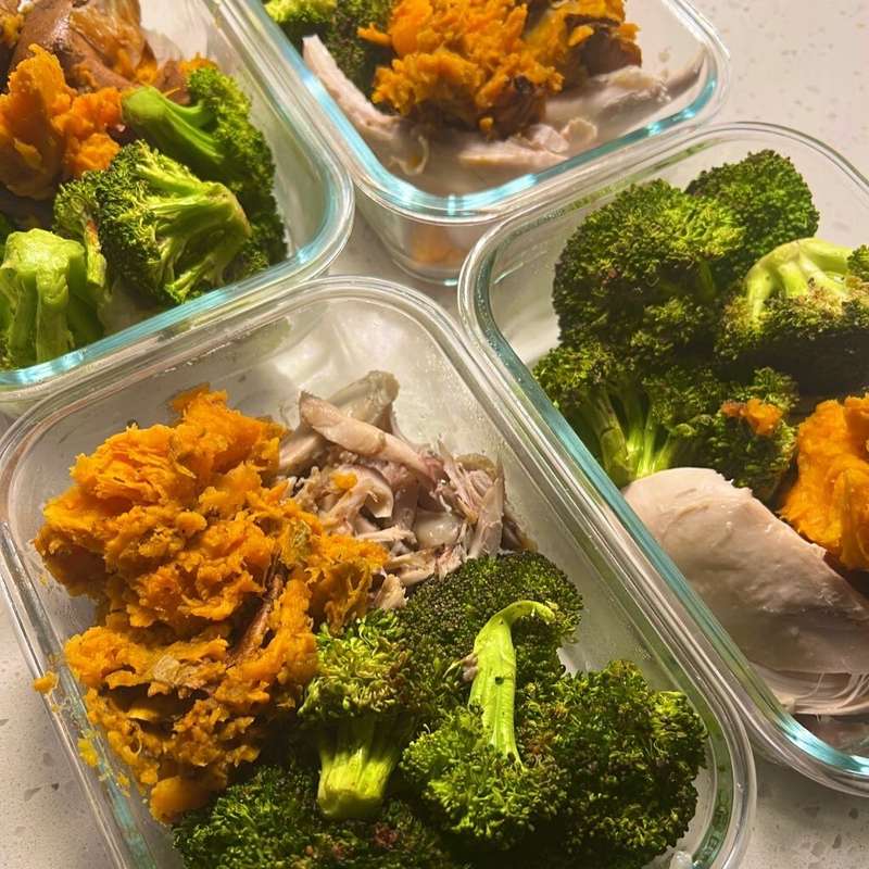 Here’s quick meal prep recipe for under $20 (makes 5 meal pr..