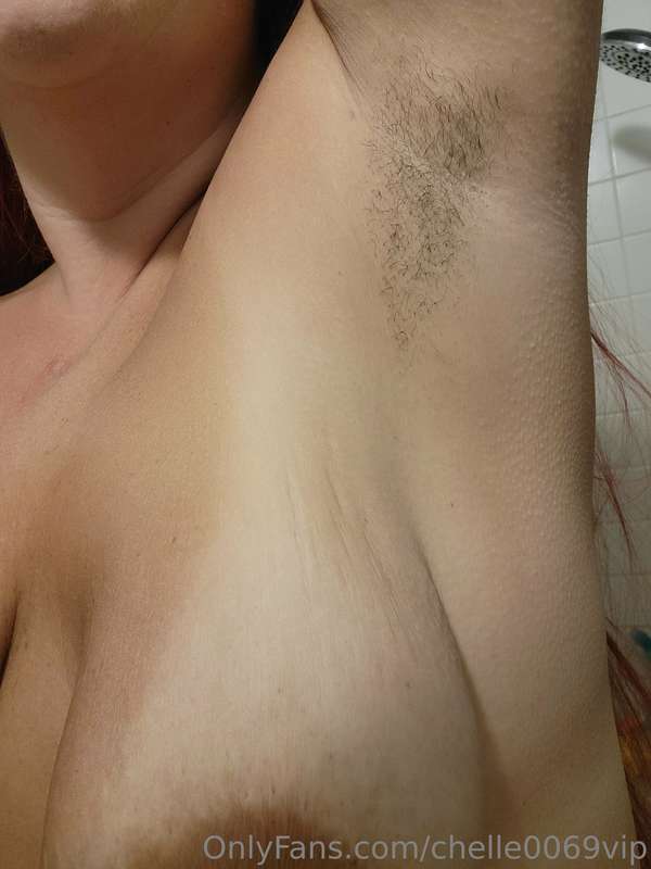 Photo and clip set of hairy armpits and kitty... about 2 wee.. 5